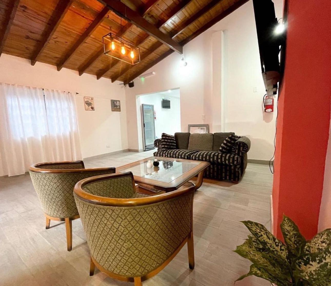 Hotel Aguila Blanca Villa Gesell Exterior foto